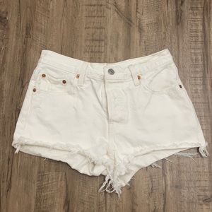 Off White Levi’s Denim Shorts